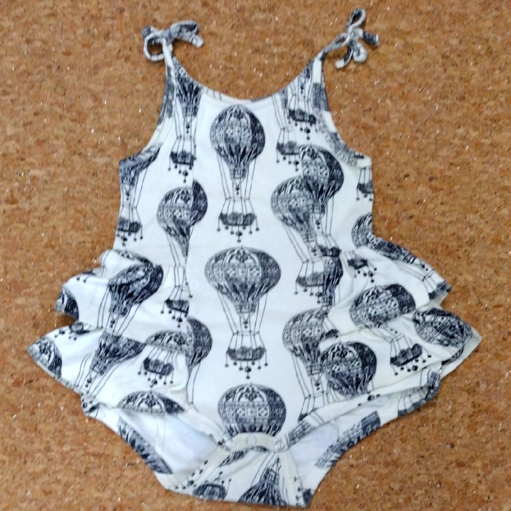 KQ Vintage Balloon Ballerina Bubble
